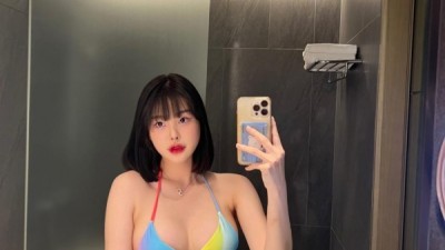 비율 장난없는 처자의 비키니 몸매 셀카